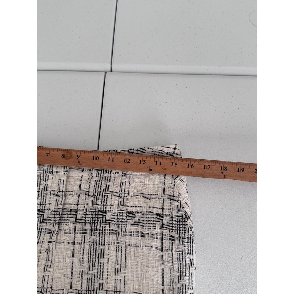 Forever 21 Tweed Mini Skirt Cream Black Plaid Metallic High Waisted Size M s3 - Picture 6 of 7